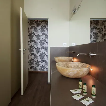Ξενοδοχείο με διαμερίσματα Albaresidence Vico01 4*
