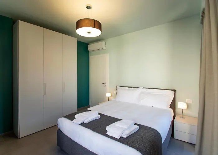 Aparthotel Albaresidence Vico01 4*